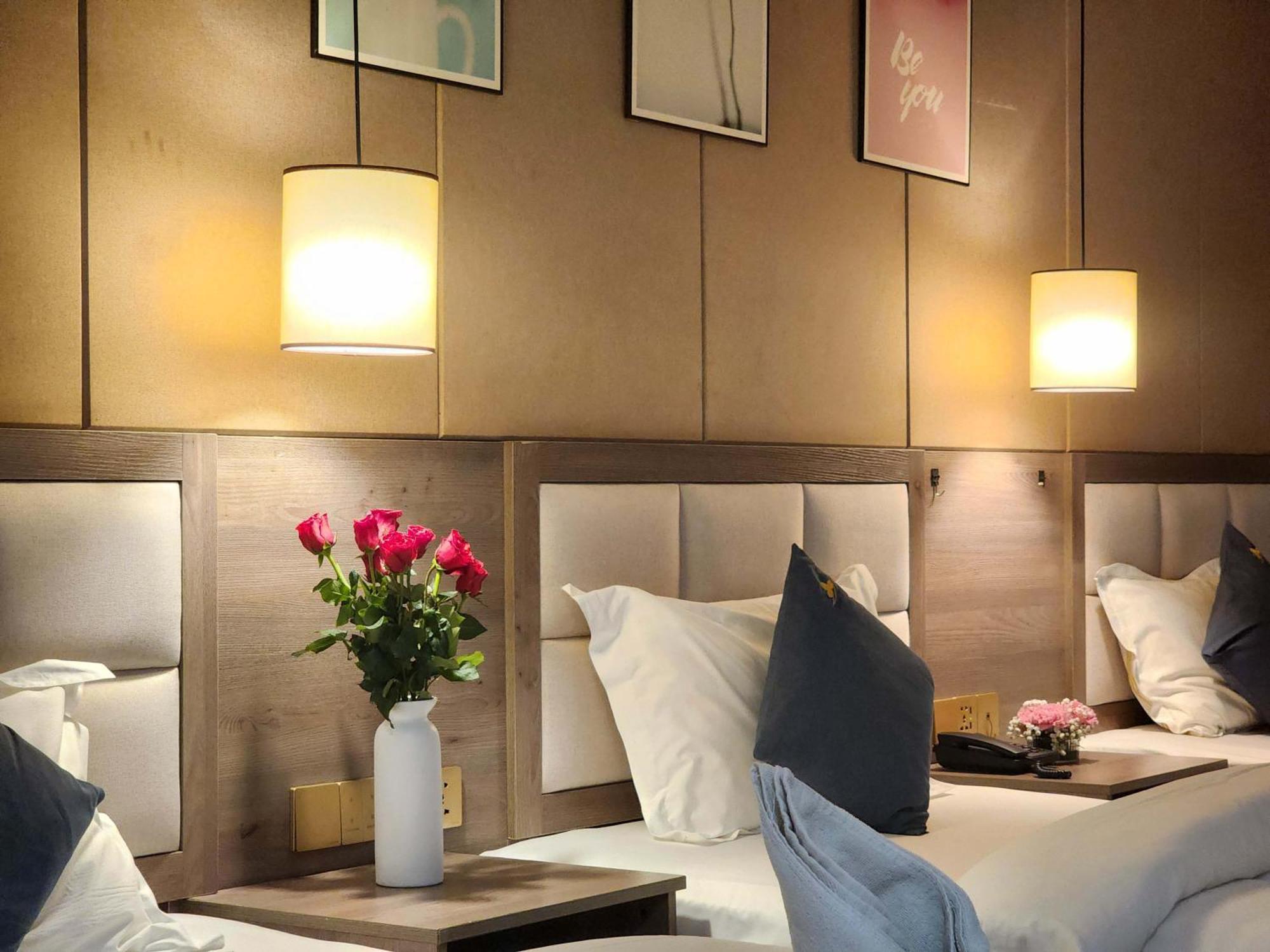 889 Boutique Hotel พนมเปญ ภายนอก รูปภาพ